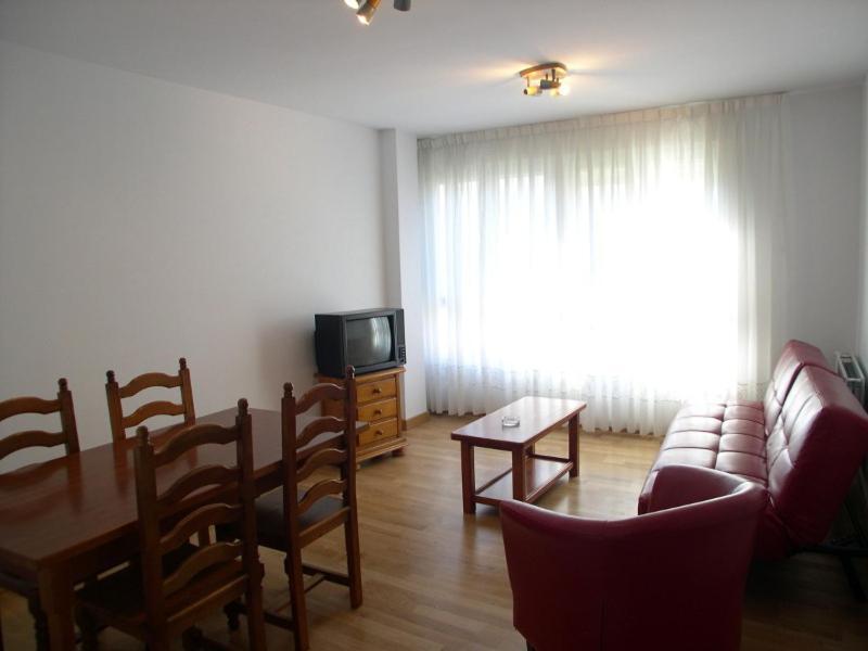شقة Apartamento En Contranquil Onís المظهر الخارجي الصورة